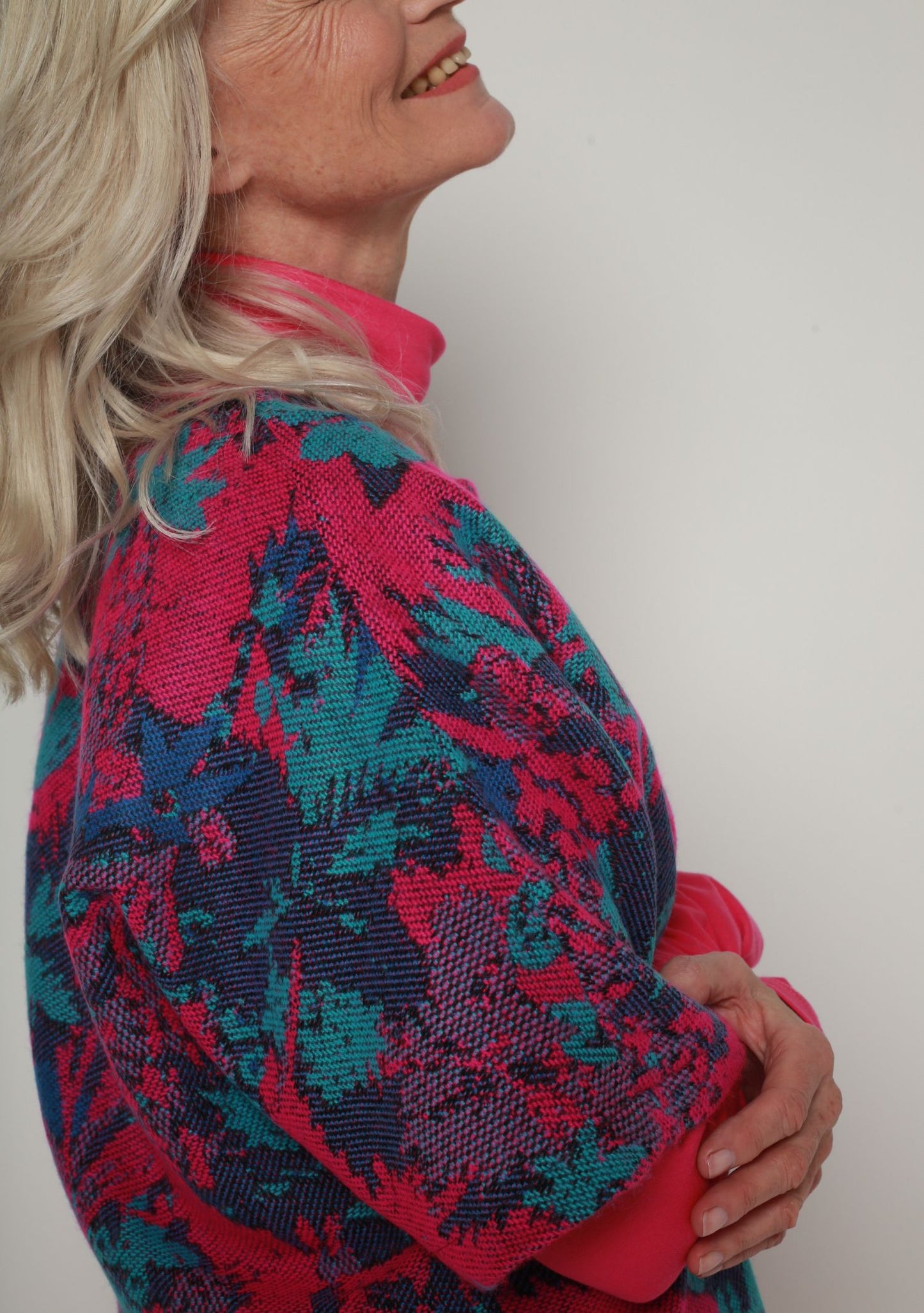 PULL SOUBI FLUORESCENT ROSE