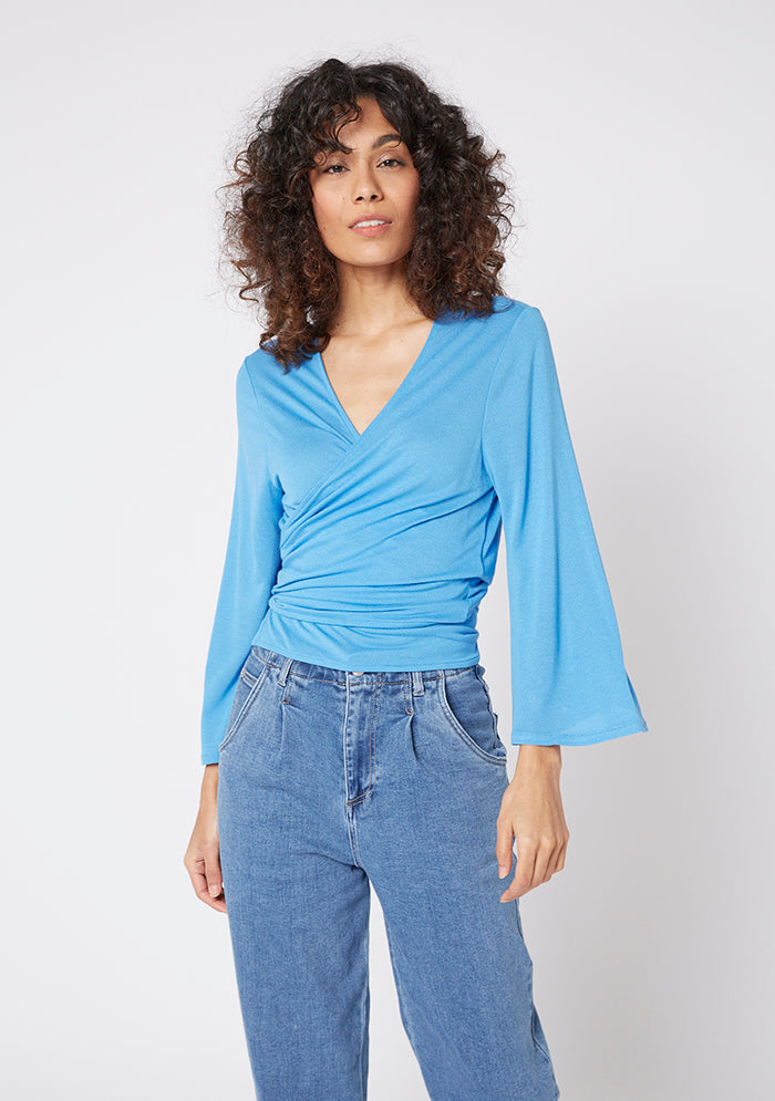 TOP CACHE COEUR EN MAILLE BLEU