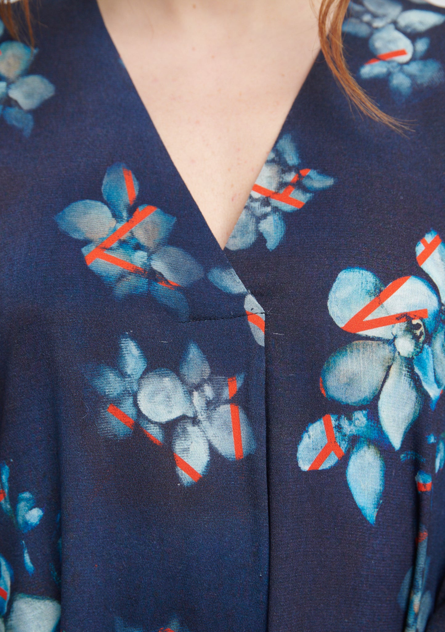 ROBE OVERSIZE RUNIE NUIT