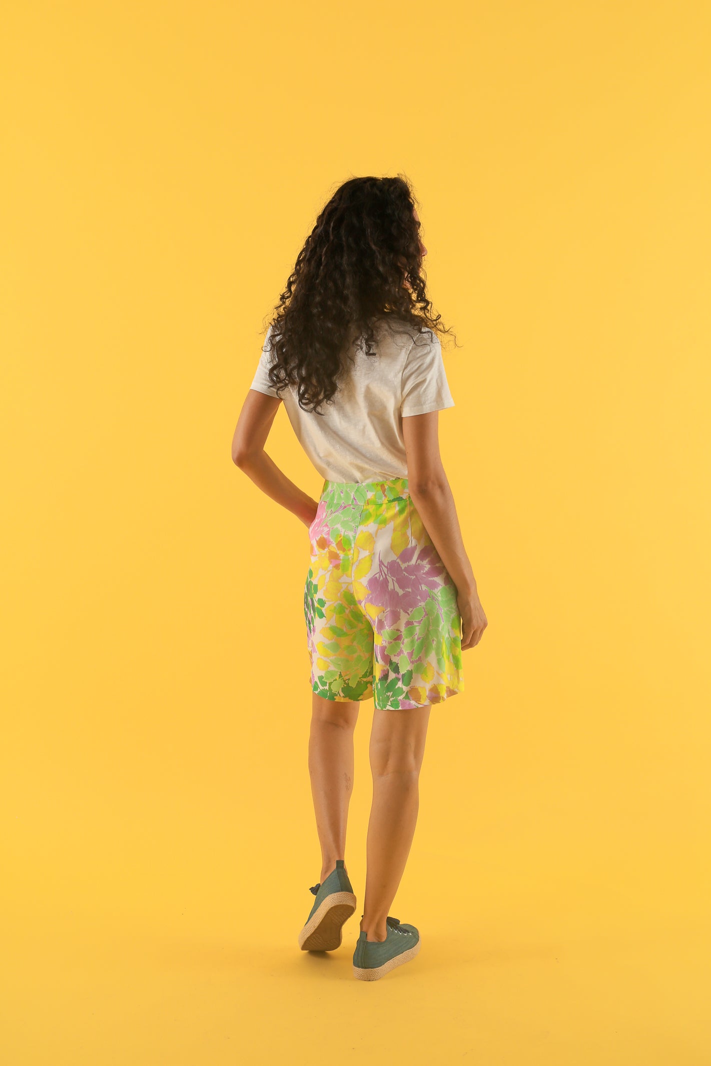 TEE SHIRT TOCHE FEUILLAGE ECRU
