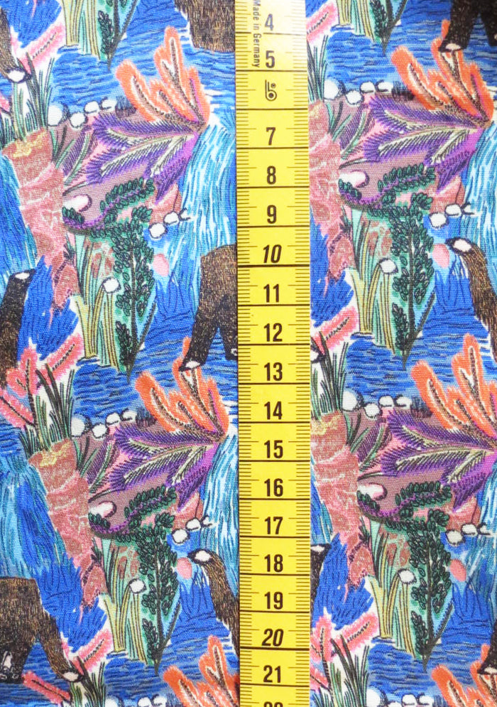 TISSU EN CREPE DE VISCOSE FLUIDE IMPRIME BLEU DESSIN OURS