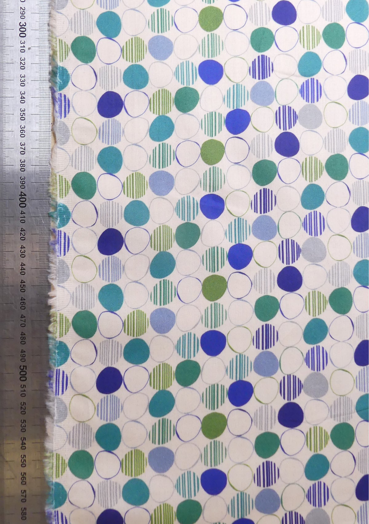 VOILE DE COTON ROND MULTIVERT