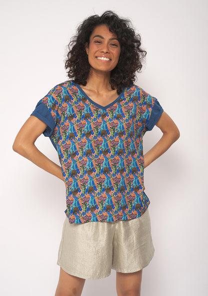 TISSU EN CREPE DE VISCOSE FLUIDE IMPRIME BLEU DESSIN OURS