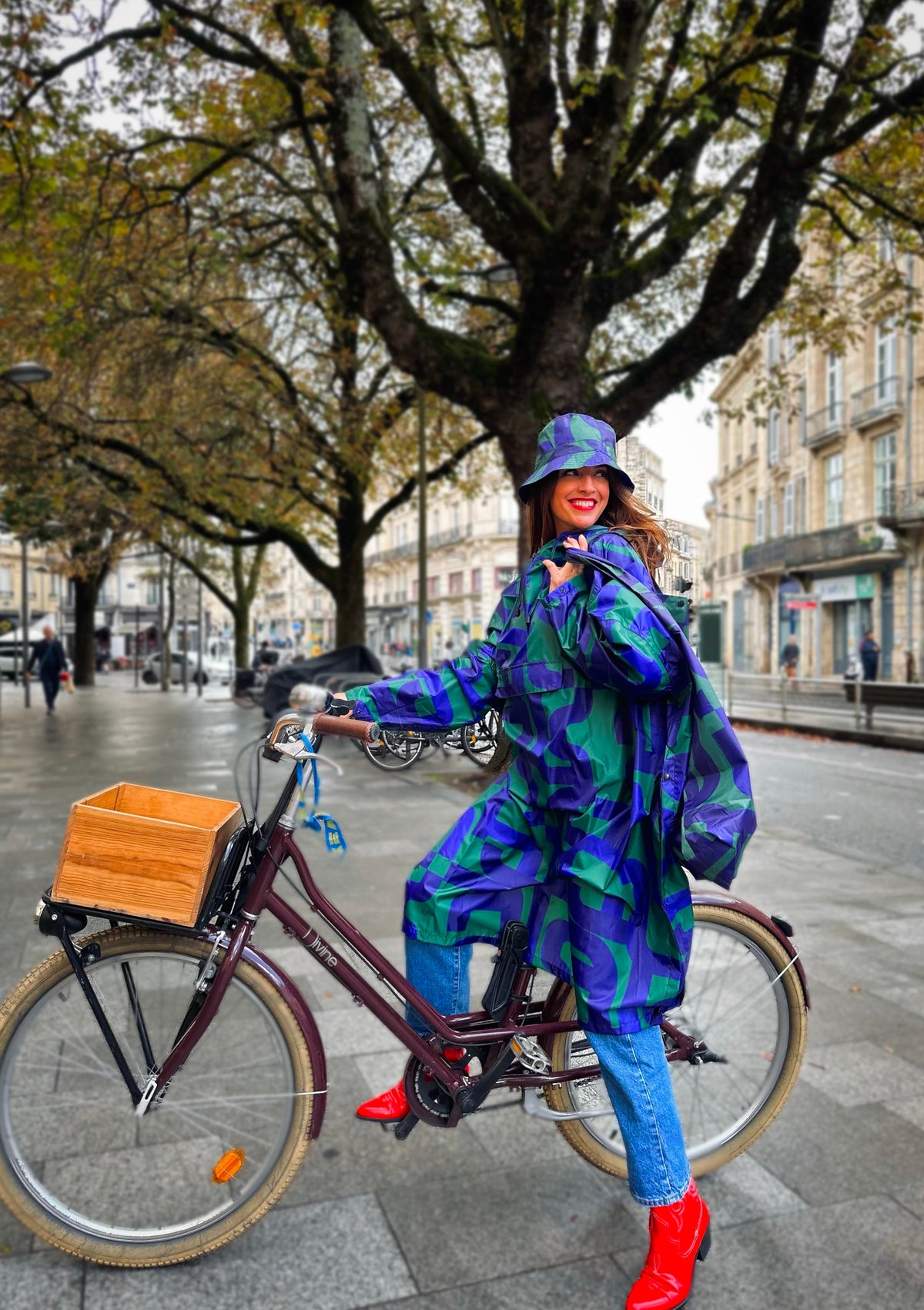 CAPE IMPERMÉABLE CALIGRAPHIE VERT
