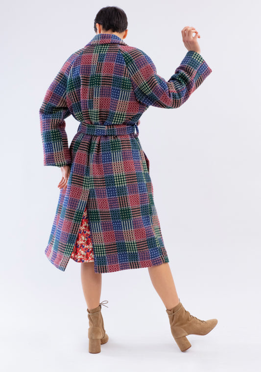 MANTEAU LONG CEINTURÉ ROSE